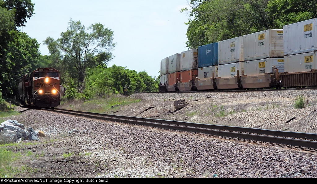 BNSF 8363